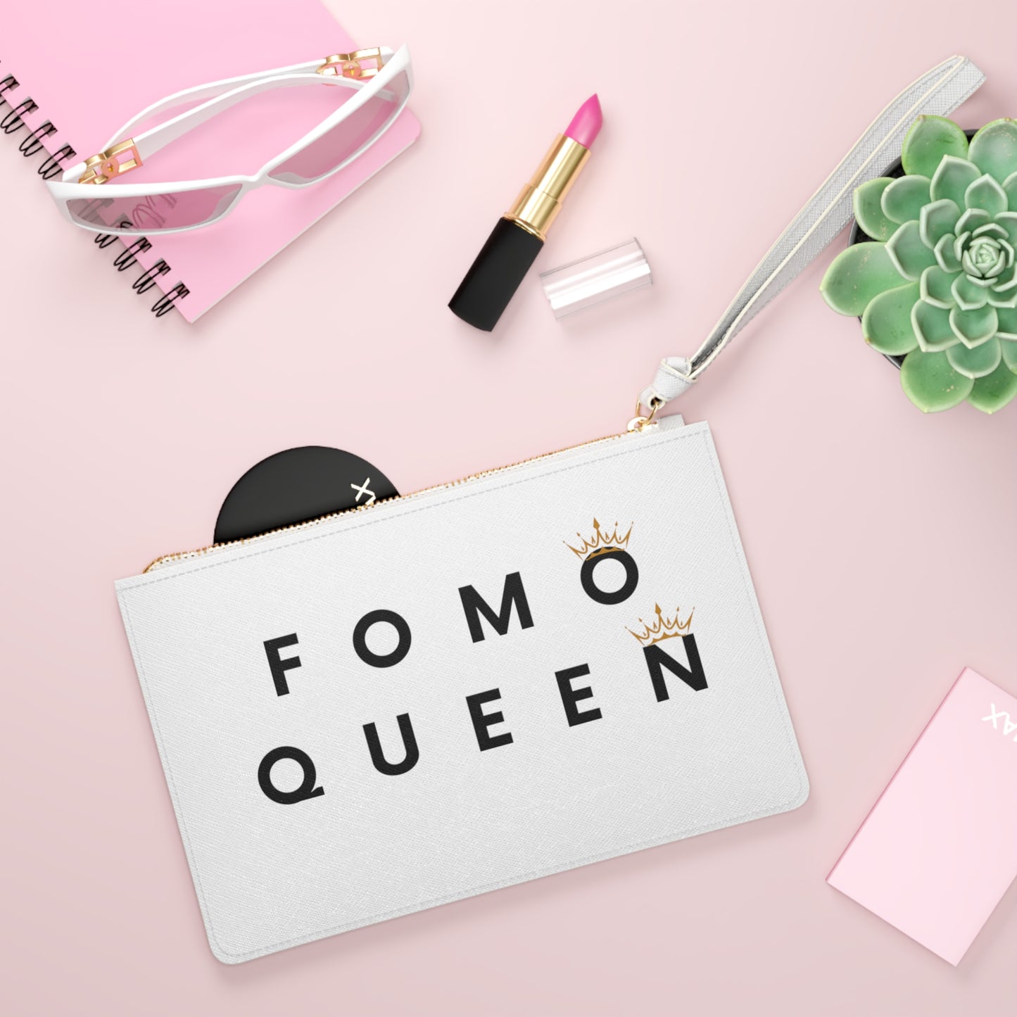 FOMO Queen Clutch Bag